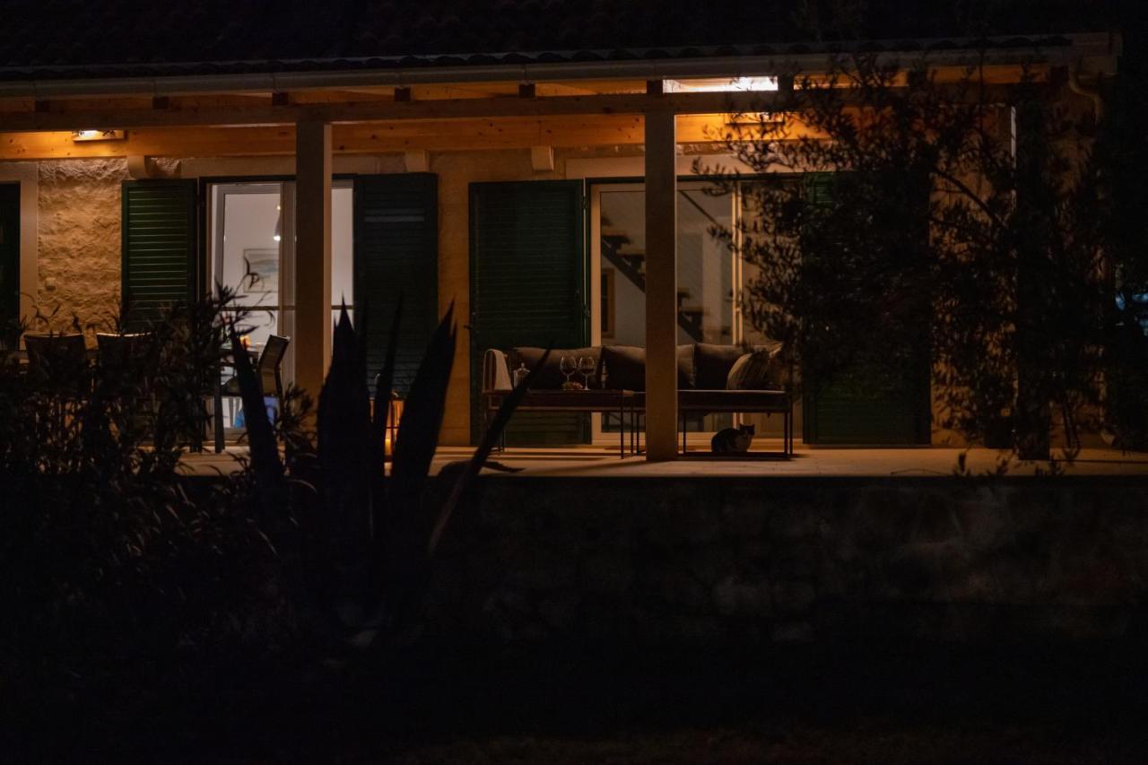 Villa Mista Sutivan Exteriér fotografie